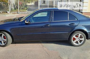 Седан Mercedes-Benz E-Class 2003 в 