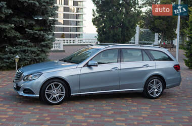 Универсал Mercedes-Benz E-Class 2014 в 