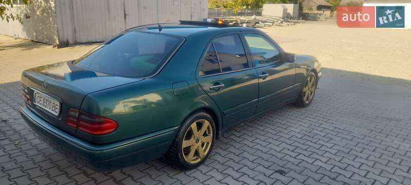 Седан Mercedes-Benz E-Class 1997 в Чернівцях