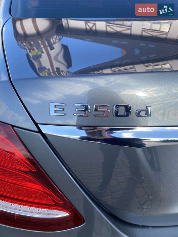 Седан Mercedes-Benz E-Class 2016 в Львове