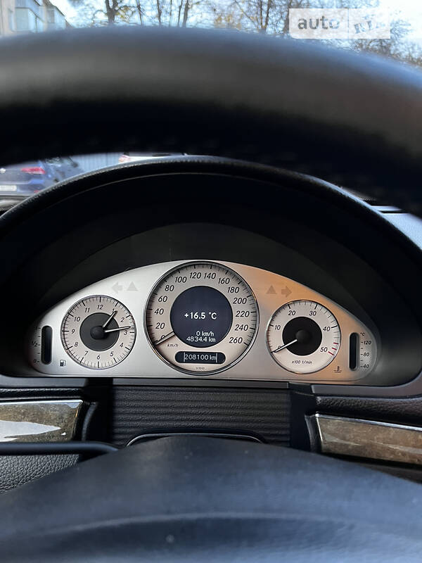 Седан Mercedes-Benz E-Class 2007 в Львові