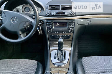 Седан Mercedes-Benz E-Class 2005 в 