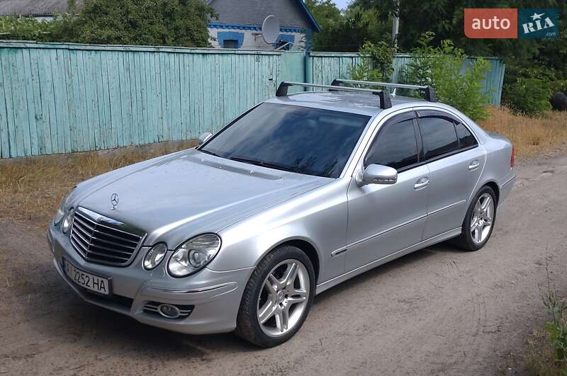 Седан Mercedes-Benz E-Class 2006 в Харькове