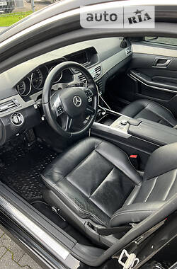 Седан Mercedes-Benz E-Class 2013 в Киеве