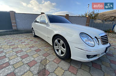 Седан Mercedes-Benz E-Class 2008 в 
