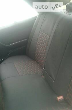 Седан Mercedes-Benz E-Class 1987 в 