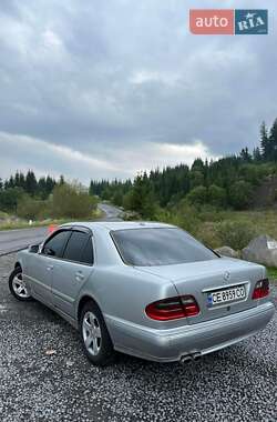 Седан Mercedes-Benz E-Class 2000 в Черновцах