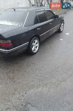 Седан Mercedes-Benz E-Class 1995 в 