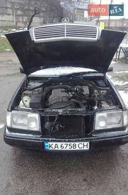 Седан Mercedes-Benz E-Class 1995 в 