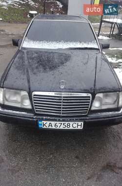 Седан Mercedes-Benz E-Class 1995 в Киеве