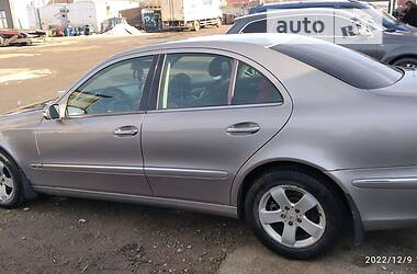 Седан Mercedes-Benz E-Class 2003 в 