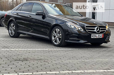 Седан Mercedes-Benz E-Class 2015 в Львові