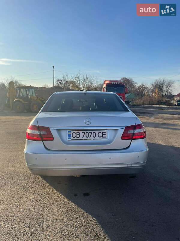 Седан Mercedes-Benz E-Class 2009 в Прилуках