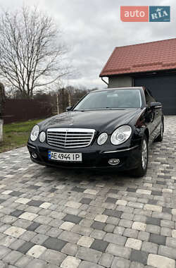 Седан Mercedes-Benz E-Class 2008 в Днепре