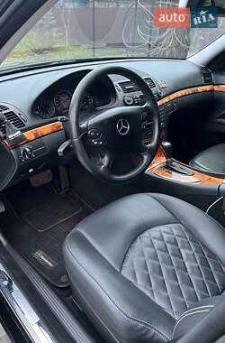 Седан Mercedes-Benz E-Class 2008 в Днепре
