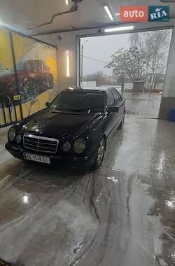 Седан Mercedes-Benz E-Class 1999 в 
