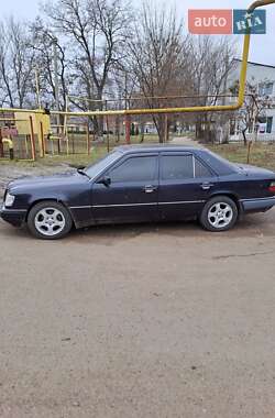 Седан Mercedes-Benz E-Class 1994 в Балте