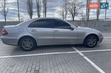 Седан Mercedes-Benz E-Class 2004 в Первомайске