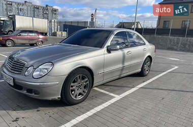 Седан Mercedes-Benz E-Class 2004 в Первомайске