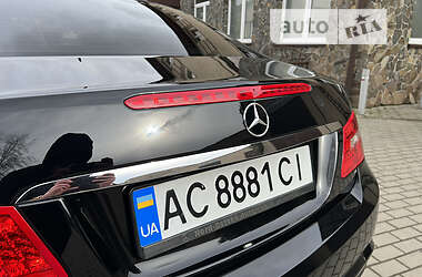 Купе Mercedes-Benz E-Class 2010 в 