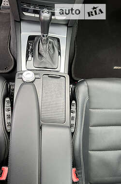 Купе Mercedes-Benz E-Class 2010 в 
