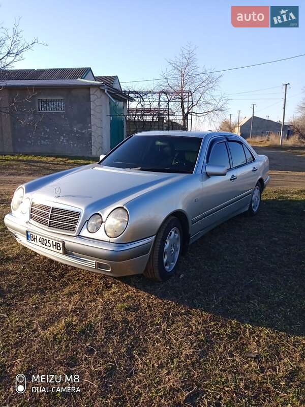 Седан Mercedes-Benz E-Class 1998 в Белгороде-Днестровском