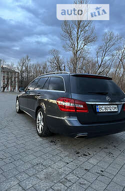 Универсал Mercedes-Benz E-Class 2012 в Надворной