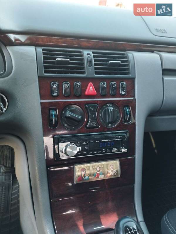 Седан Mercedes-Benz E-Class 2000 в Баштанке фото 7 Седан Mercedes-Benz E-Class 2000 в Баштанке