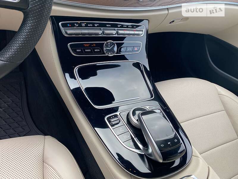 Універсал Mercedes-Benz E-Class 2016 в Києві