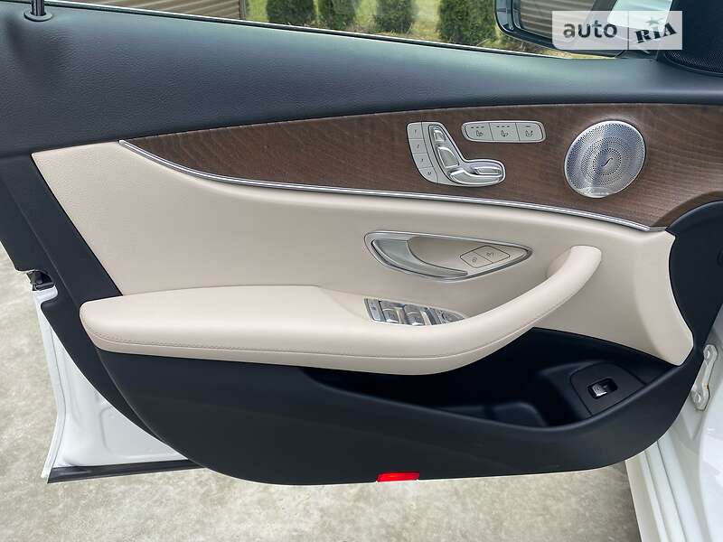 Універсал Mercedes-Benz E-Class 2016 в Києві