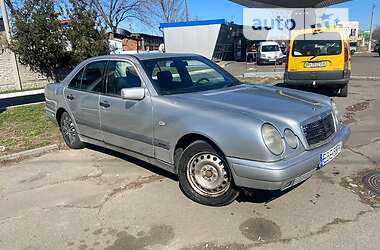 Седан Mercedes-Benz E-Class 1996 в Одесі