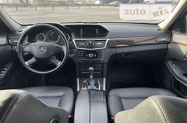 Универсал Mercedes-Benz E-Class 2011 в 