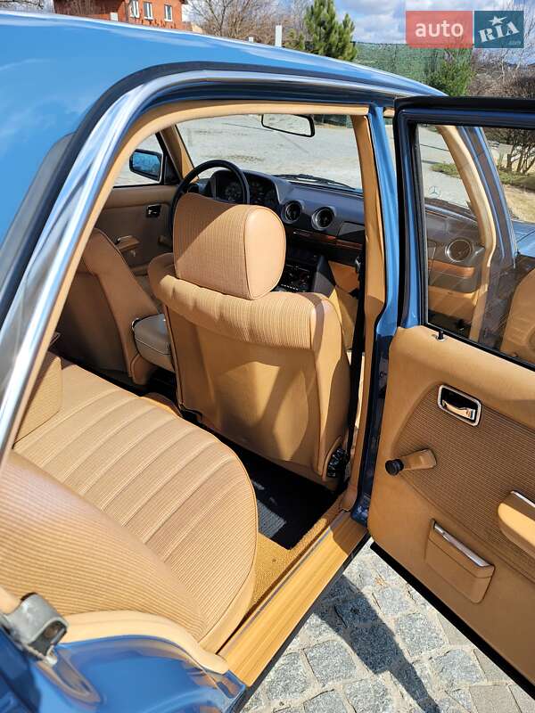 Седан Mercedes-Benz E-Class 1984 в Києві