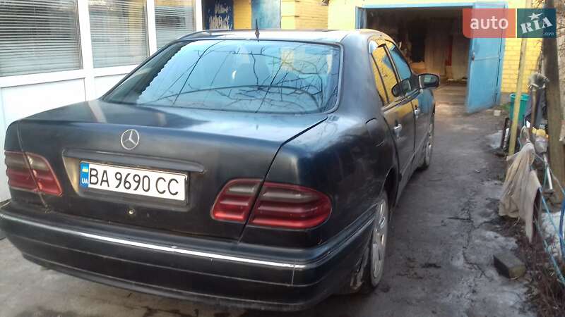 Седан Mercedes-Benz E-Class 1997 в Кропивницькому