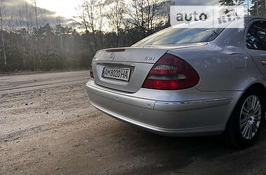 Седан Mercedes-Benz E-Class 2005 в 