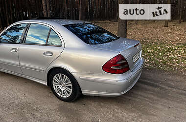 Седан Mercedes-Benz E-Class 2005 в 