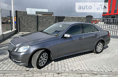 Седан Mercedes-Benz E-Class 2012 в 