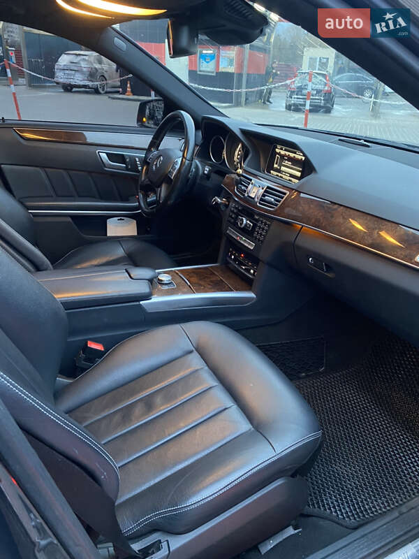 Седан Mercedes-Benz E-Class 2014 в Львове