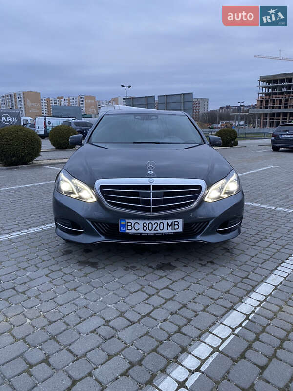 Седан Mercedes-Benz E-Class 2014 в Львове