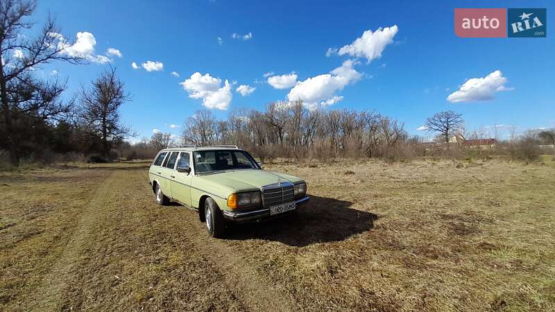 Универсал Mercedes-Benz E-Class 1979 в Черновцах фото 4 Универсал Mercedes-Benz E-Class 1979 в Черновцах