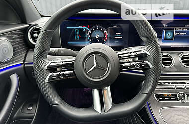 Седан Mercedes-Benz E-Class 2017 в 