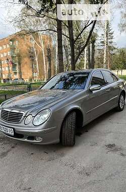 Седан Mercedes-Benz E-Class 2004 в Могилів-Подільському