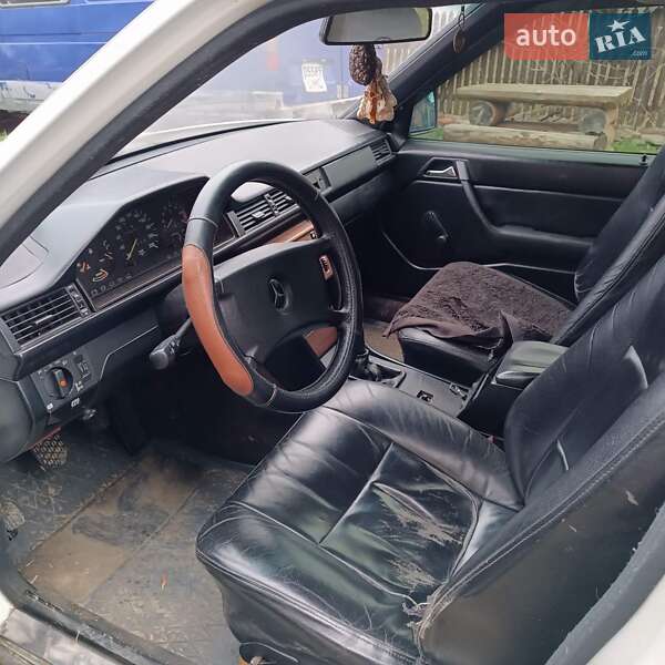 Седан Mercedes-Benz E-Class 1989 в Черновцах фото 10 Седан Mercedes-Benz E-Class 1989 в Черновцах