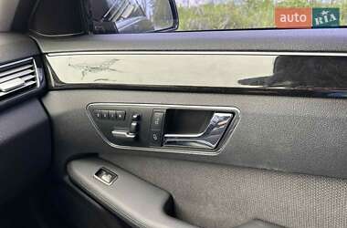 Седан Mercedes-Benz E-Class 2011 в 