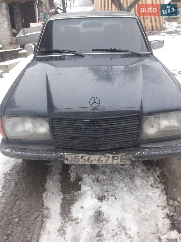 Mercedes-Benz E-Class 1985
