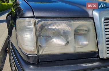 Седан Mercedes-Benz E-Class 1989 в 