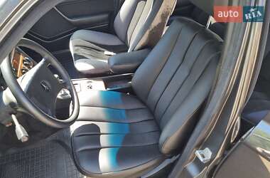 Седан Mercedes-Benz E-Class 1989 в 