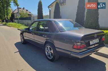 Седан Mercedes-Benz E-Class 1989 в 