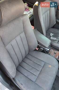 Седан Mercedes-Benz E-Class 1995 в 