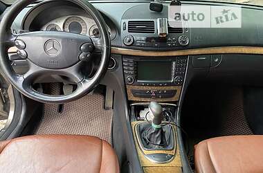 Седан Mercedes-Benz E-Class 2008 в Ровно